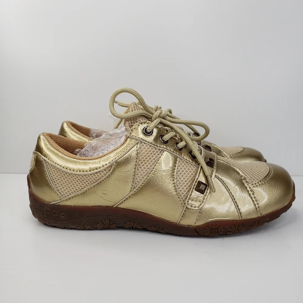Power Of Essential (Poe) Jessie Gold Comfort Faux Leather & Mesh Sneakers Sz 9M